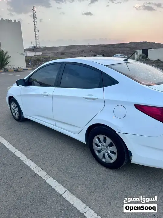 Hyundai Accent 2016 photo 2