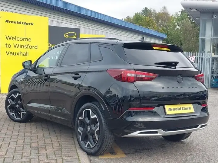 Vauxhall Grandland 2023 photo 2