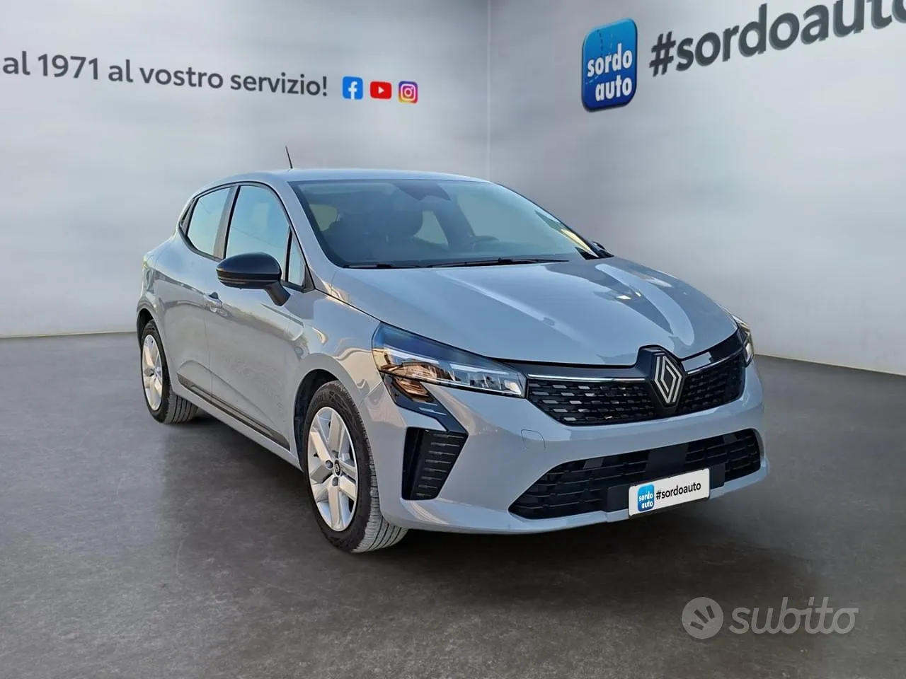 Renault Clio 2024 photo 2