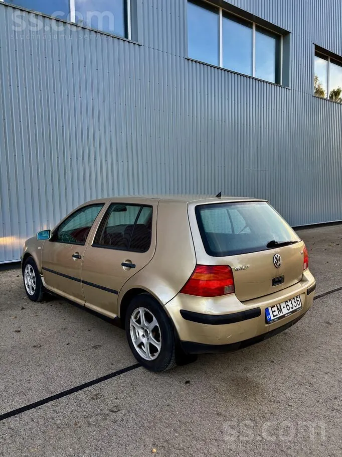Volkswagen Golf 2001 photo 3