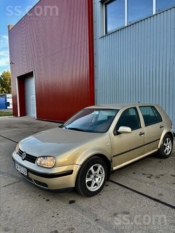Volkswagen Golf 2001 photo 2
