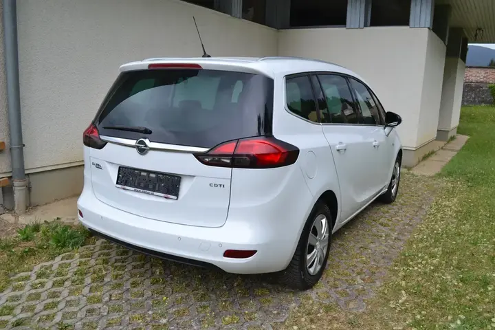 Opel Zafira Tourer 2012 photo 2