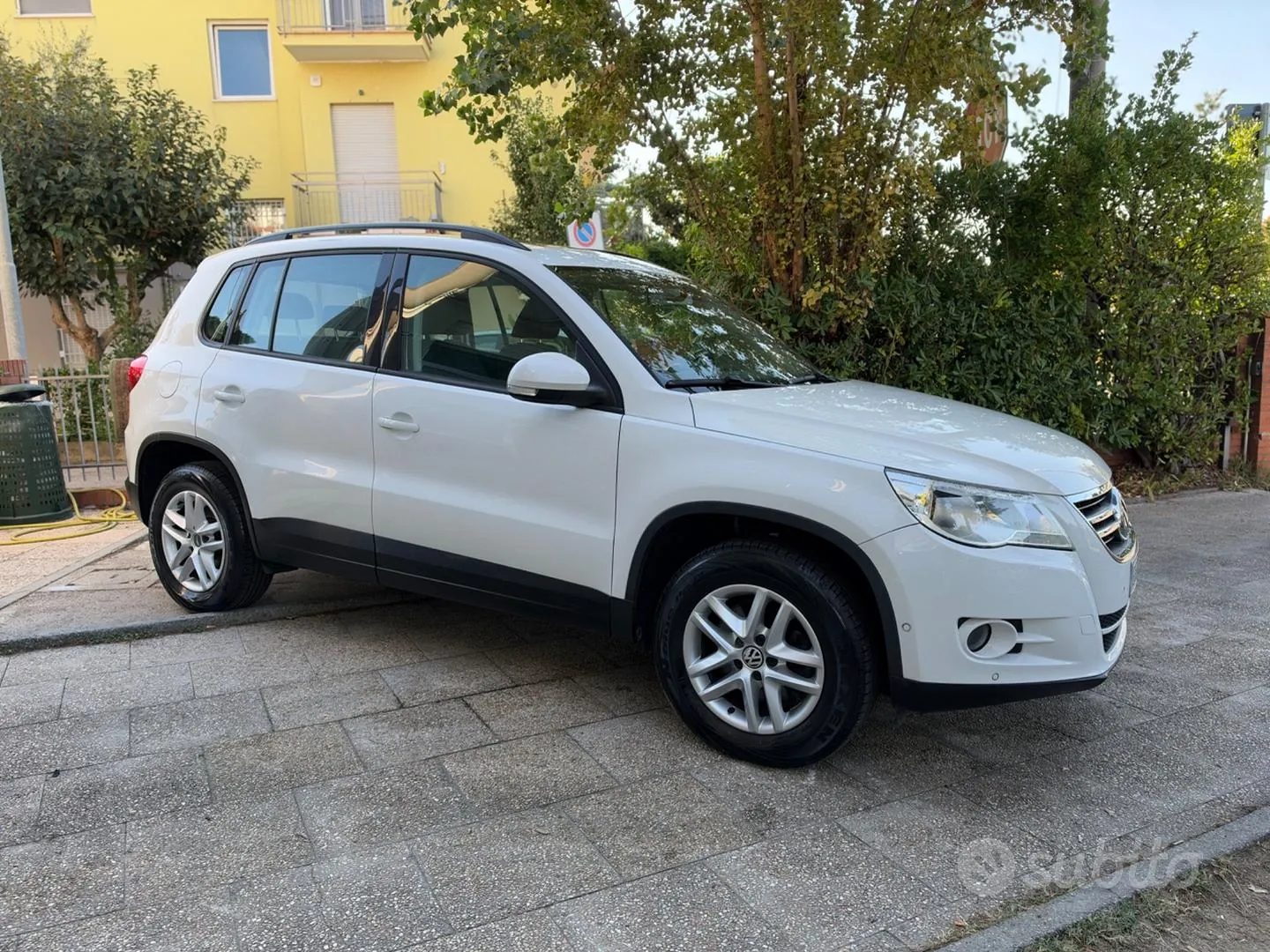Volkswagen Tiguan 2011 photo 2