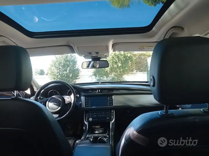 Jaguar Xf 2015 photo 5