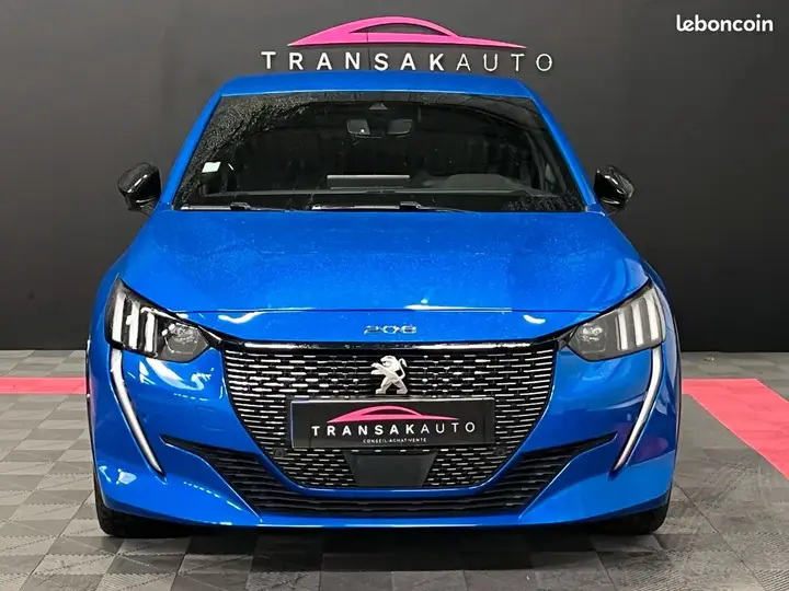 Peugeot 208 2019 photo 2
