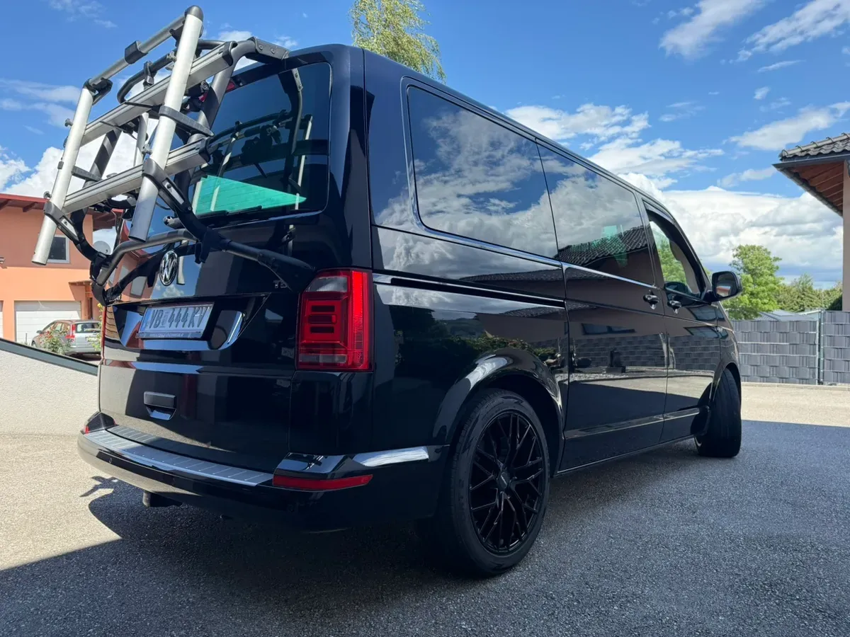 Volkswagen Multivan 2017 photo 2