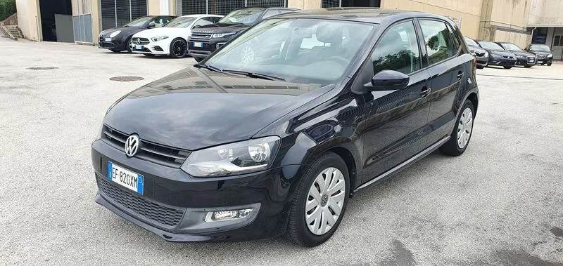 Volkswagen Polo 2011 photo 2