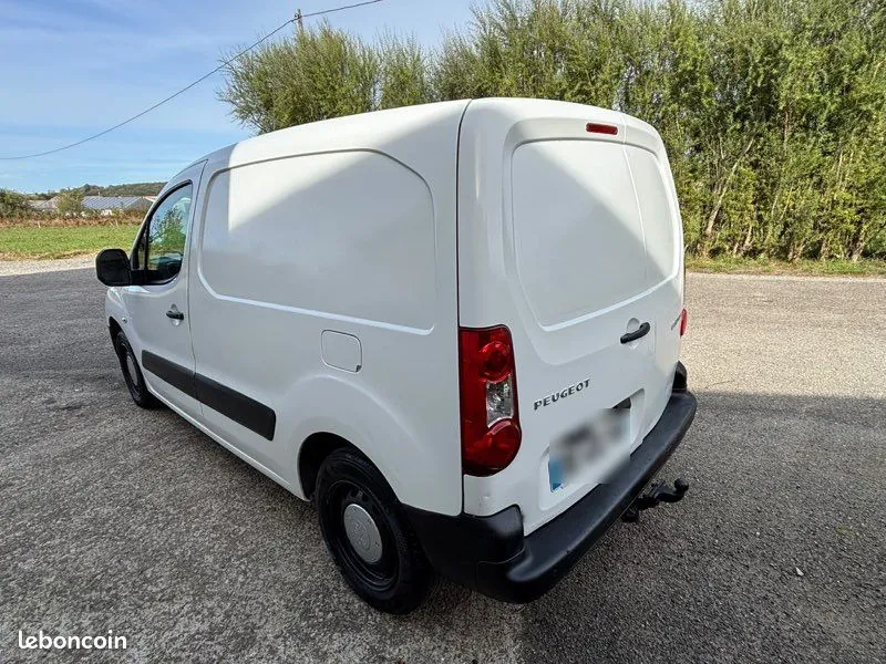 Peugeot Partner 2010 photo 3