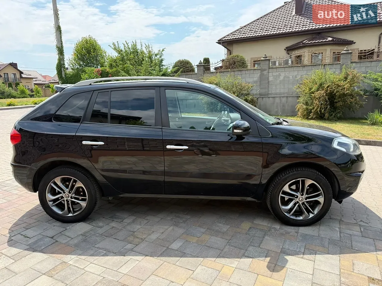 Renault Koleos 2011 photo 4