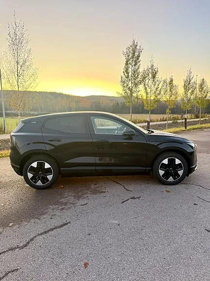 Volvo Ex30 2024 photo 3