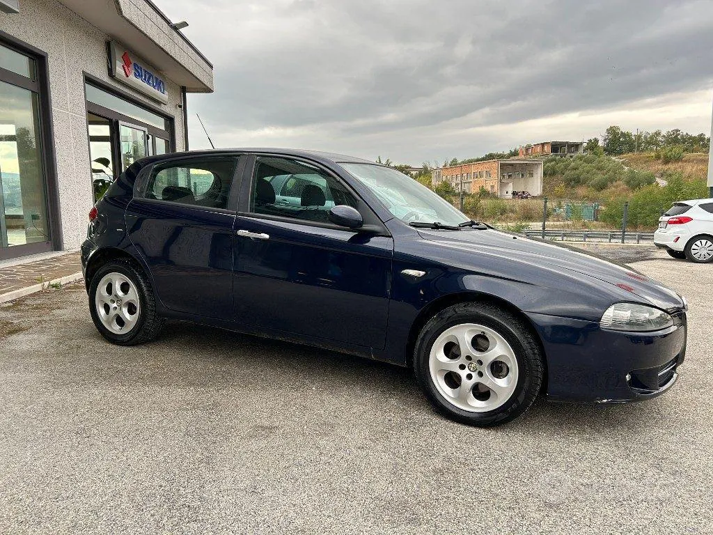 Alfa Romeo 147 2007 photo 4