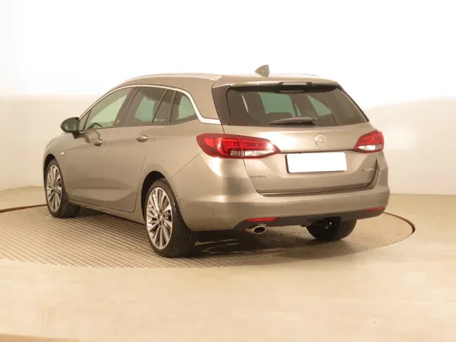 Opel Astra Sport Tourer 2016 photo 3