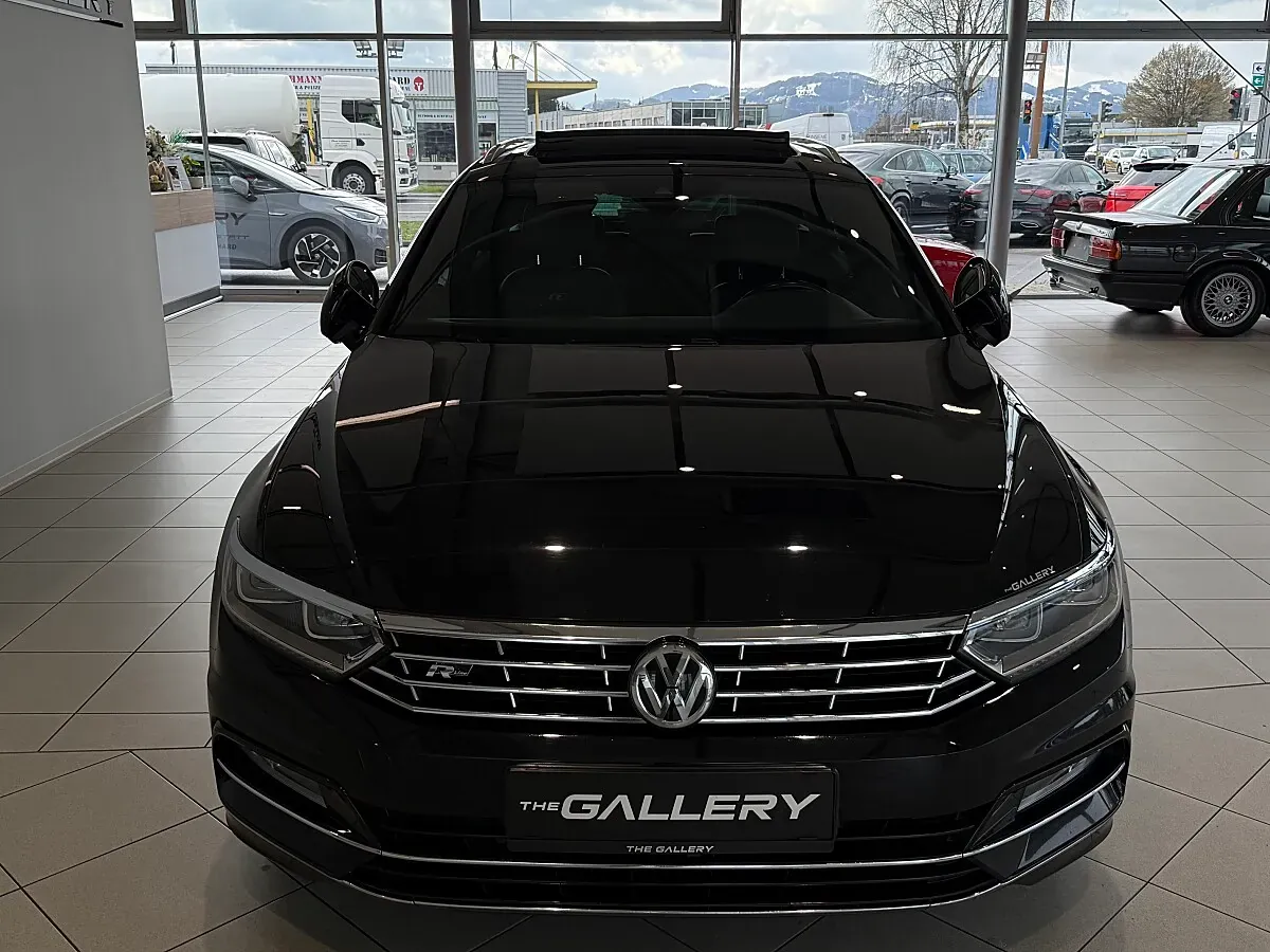 Volkswagen Passat 2019 photo 2