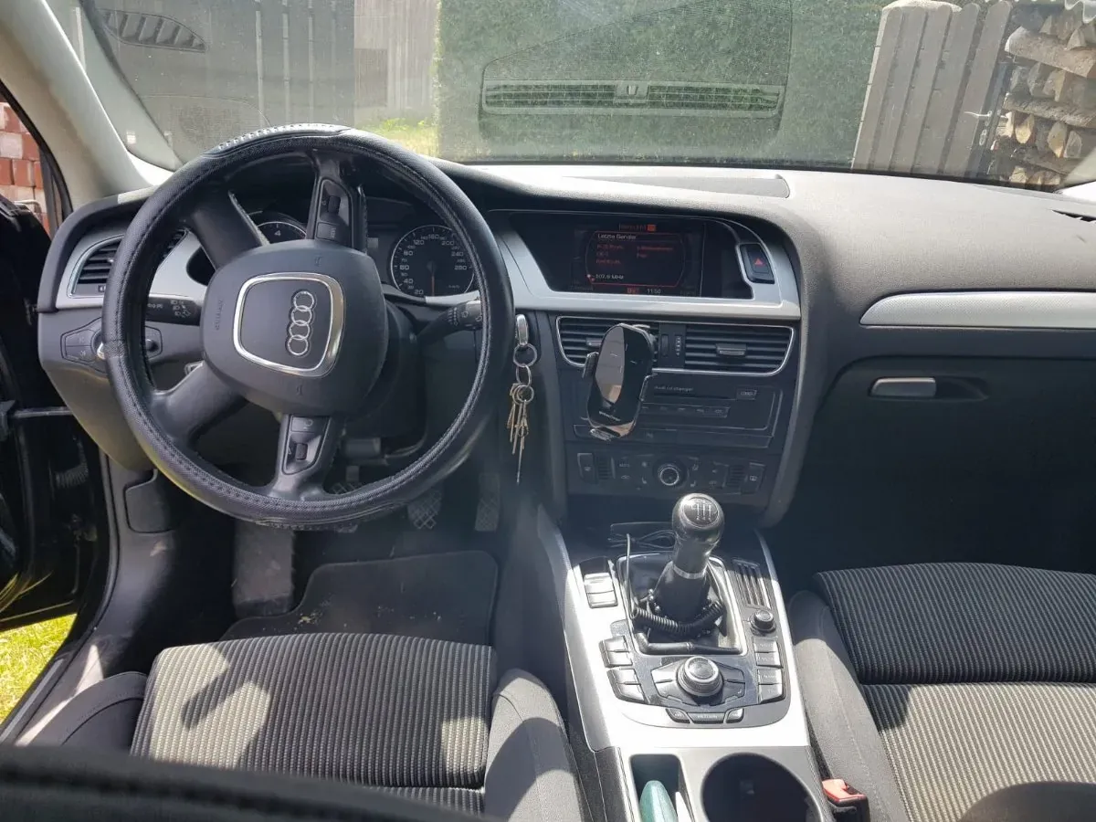 Audi A4 2008 photo 3