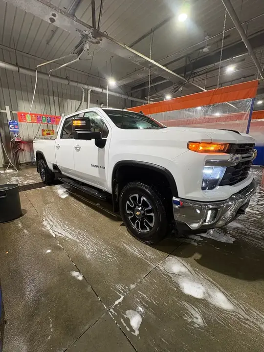 Chevrolet Silverado 3500Hd 2024 photo 3