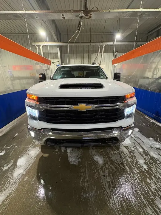 Chevrolet Silverado 3500Hd 2024 photo 2