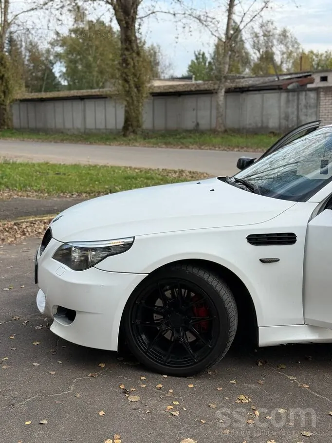 BMW 530