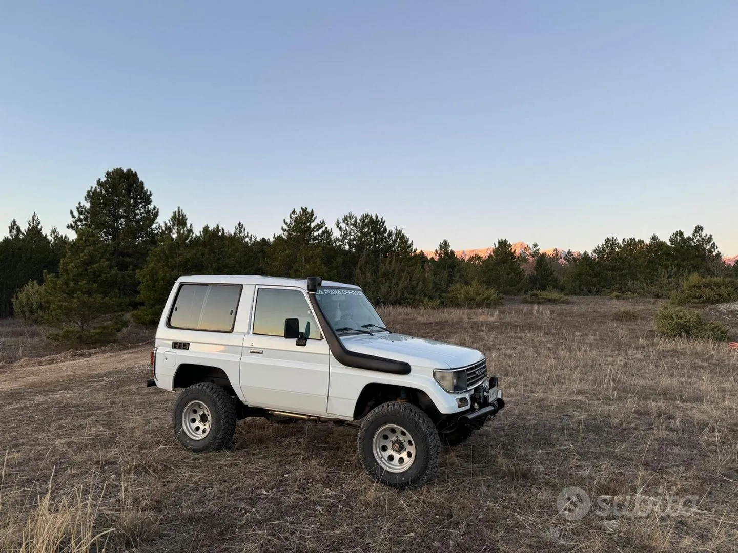 Toyota Land Cruiser 1992 photo 2