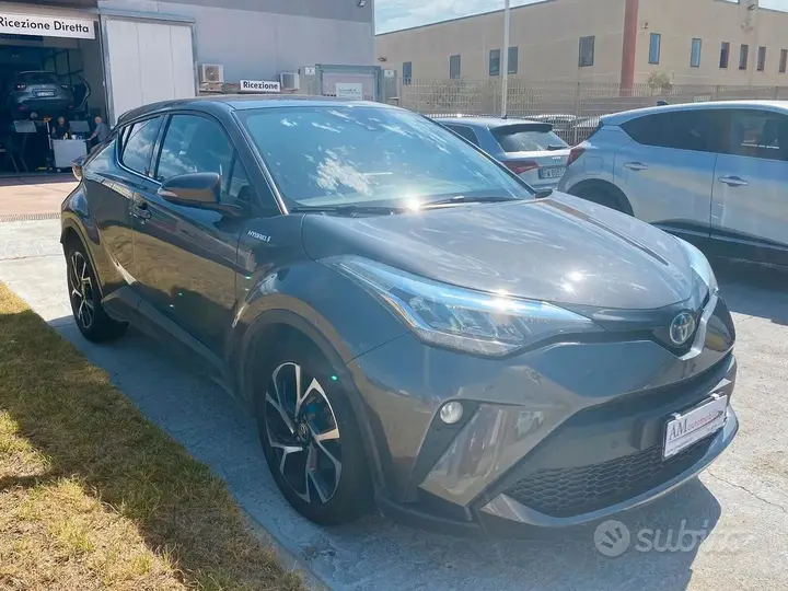 Toyota C-Hr 2021 photo 3