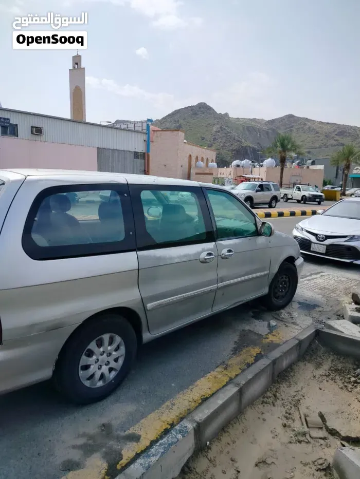 Kia Carnival 2004 photo 4