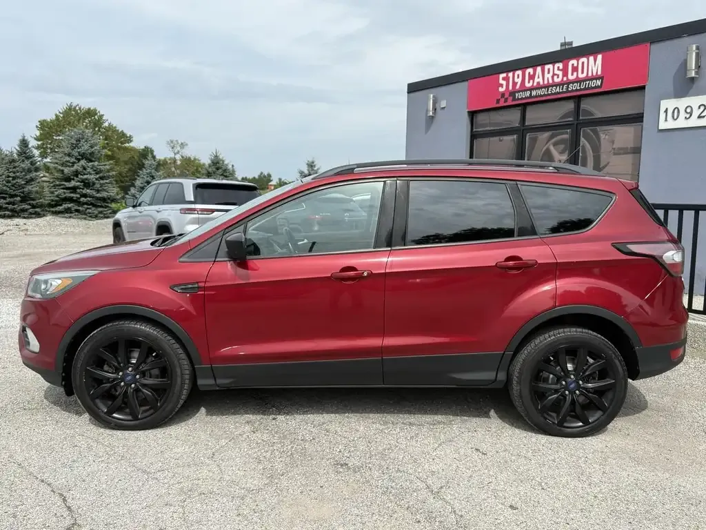 Ford Escape 2017 photo 2
