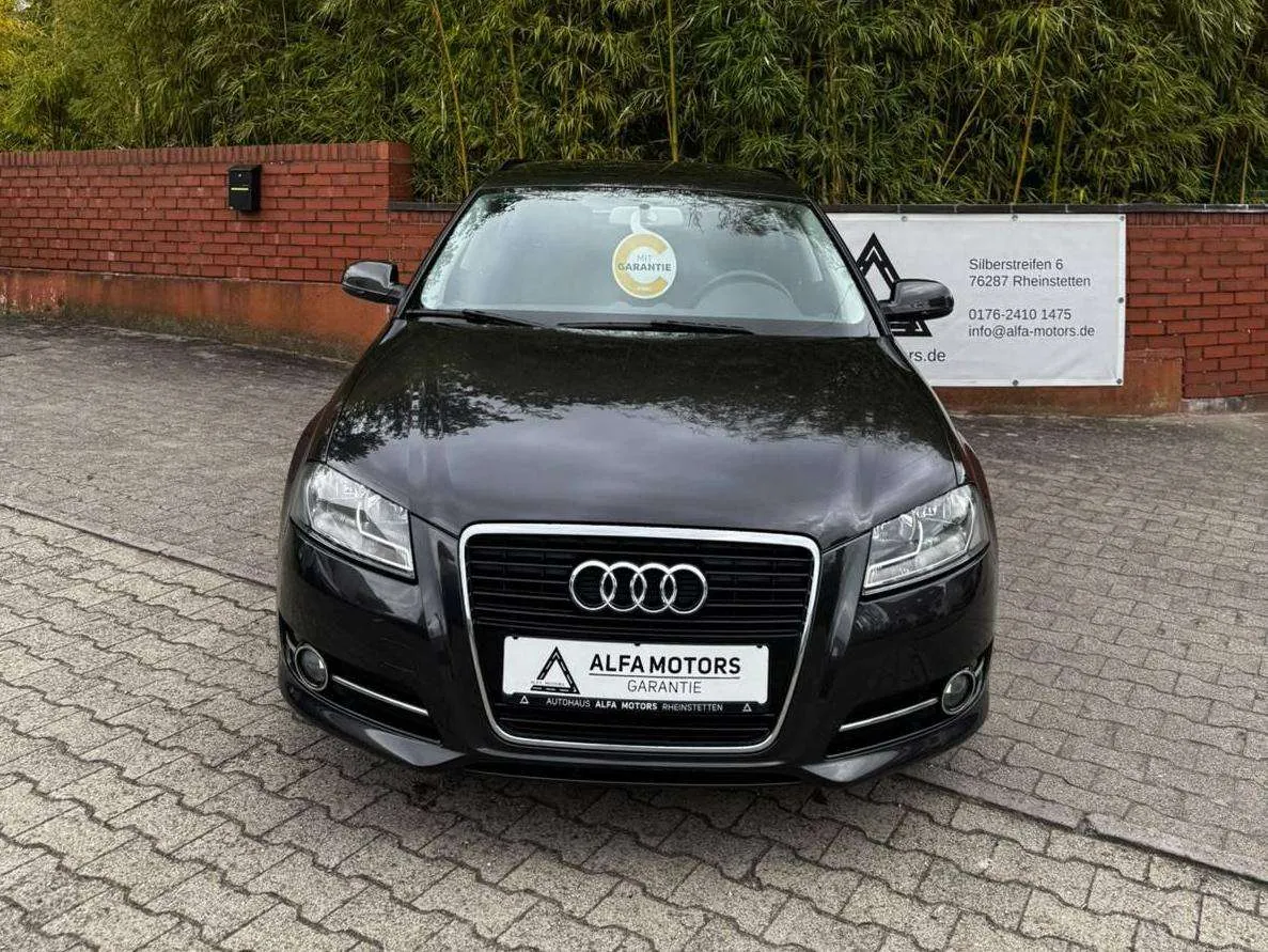 Audi A3 2012 photo 2