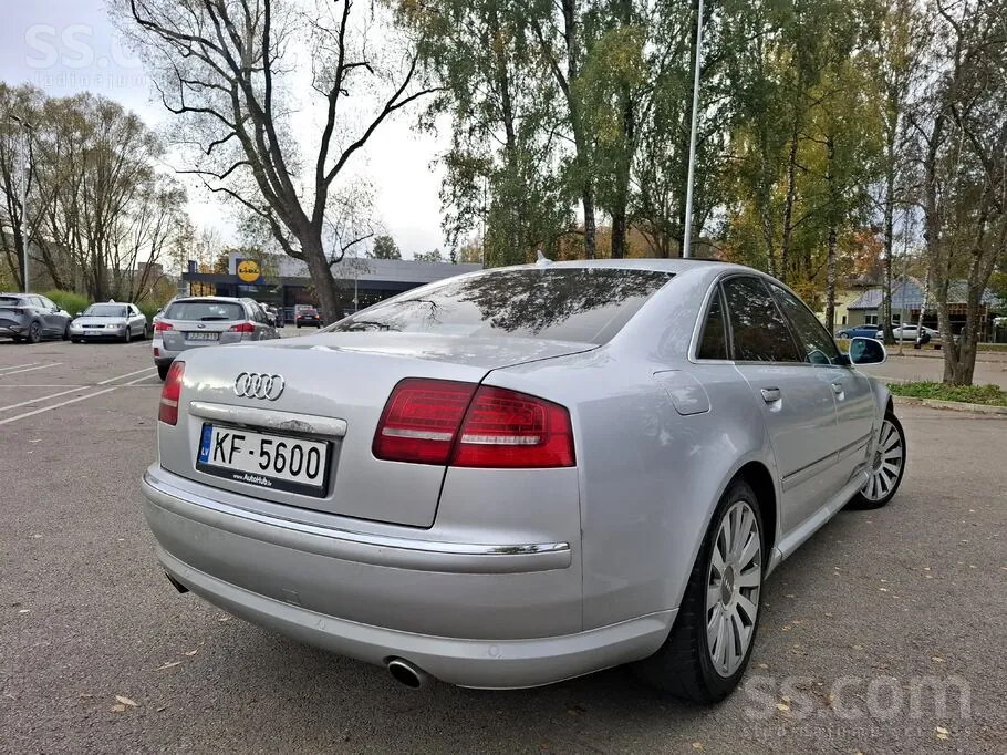 Audi A8 2008 photo 4