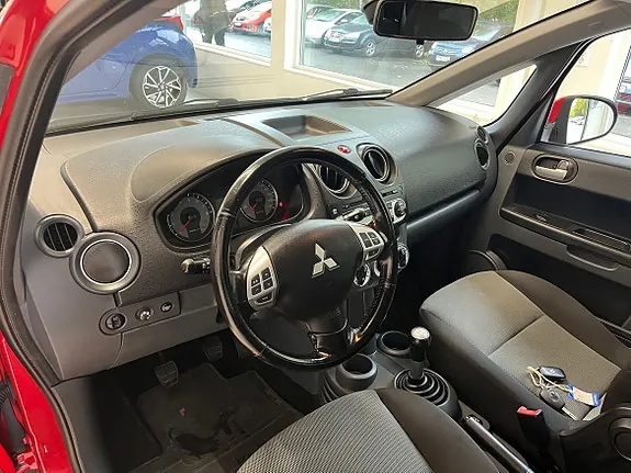 Mitsubishi Colt 2012 photo 5