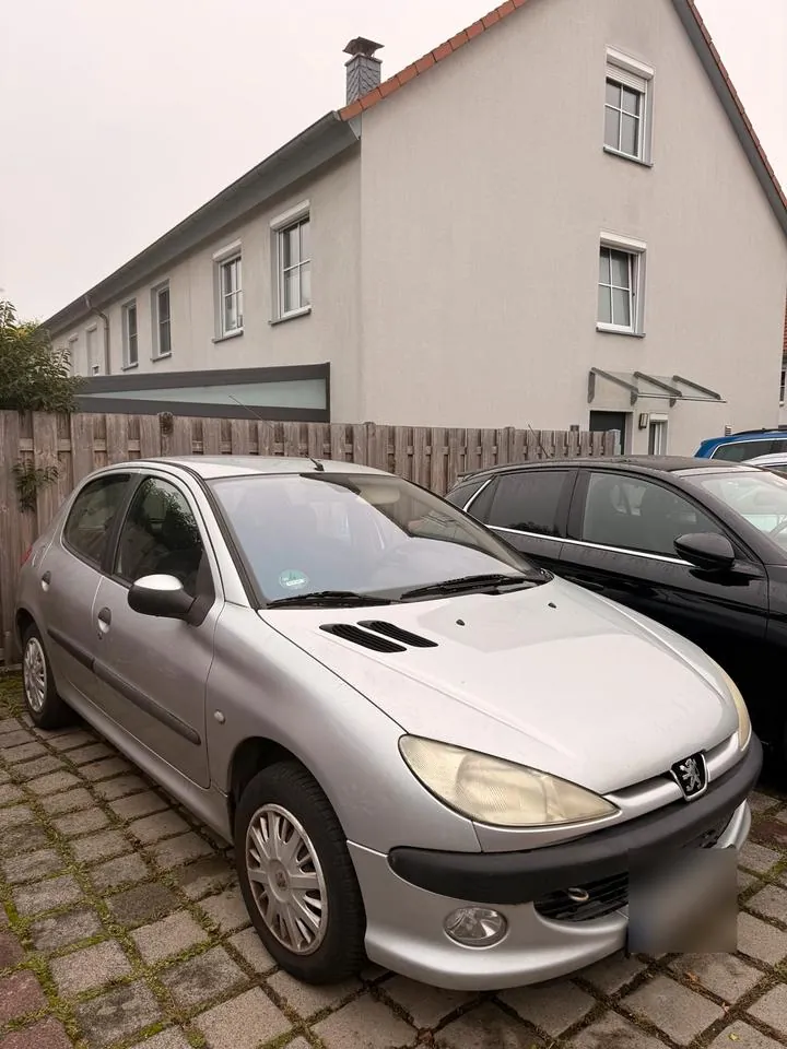 Peugeot 206