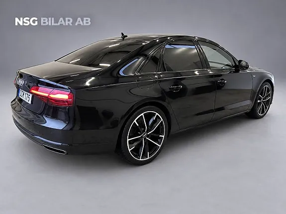 Audi A8 2014 photo 4