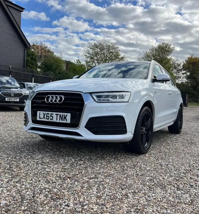 Audi Q3 2015 photo 3