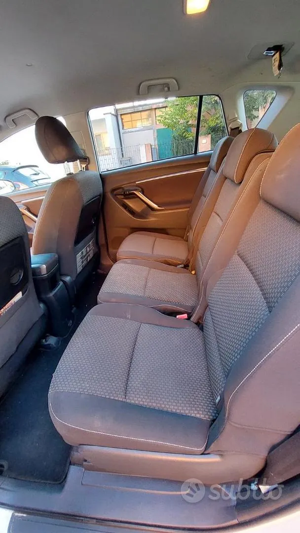 Toyota Verso 2013 photo 5