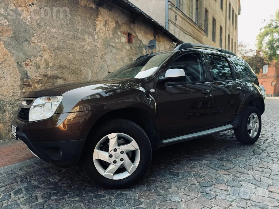 Dacia Duster 2010 photo 4