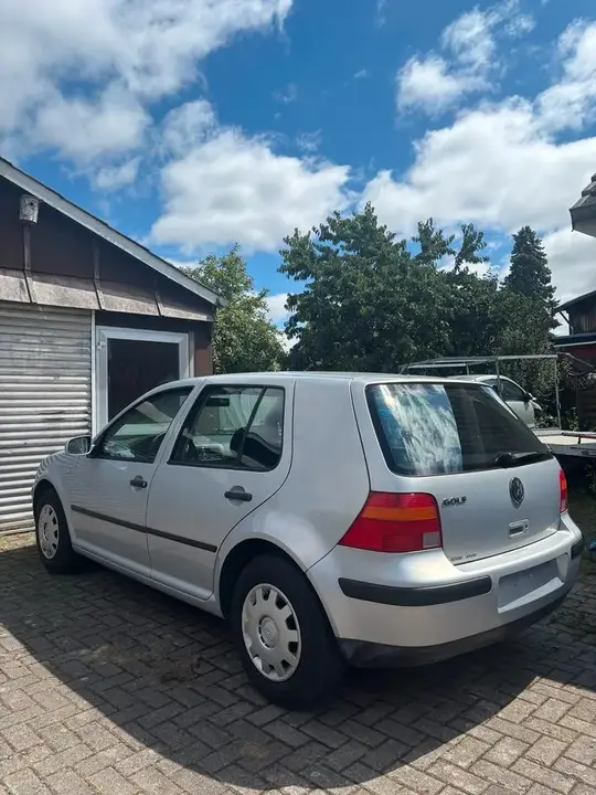 Volkswagen Golf 4