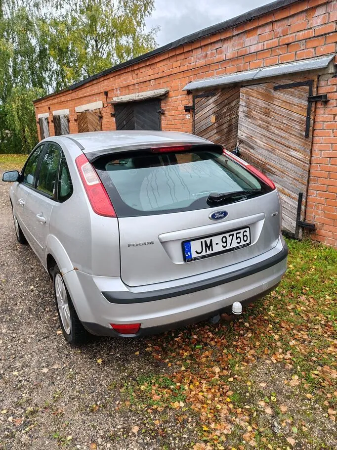 Ford Focus 2006 photo 2