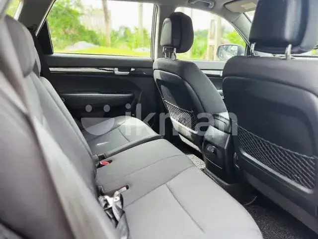 Kia Sorento 2011 photo 3