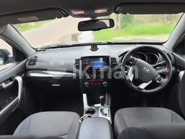 Kia Sorento 2011 photo 4