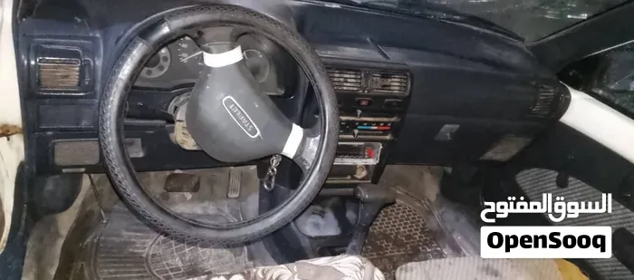Toyota Starlet 2000 photo 2