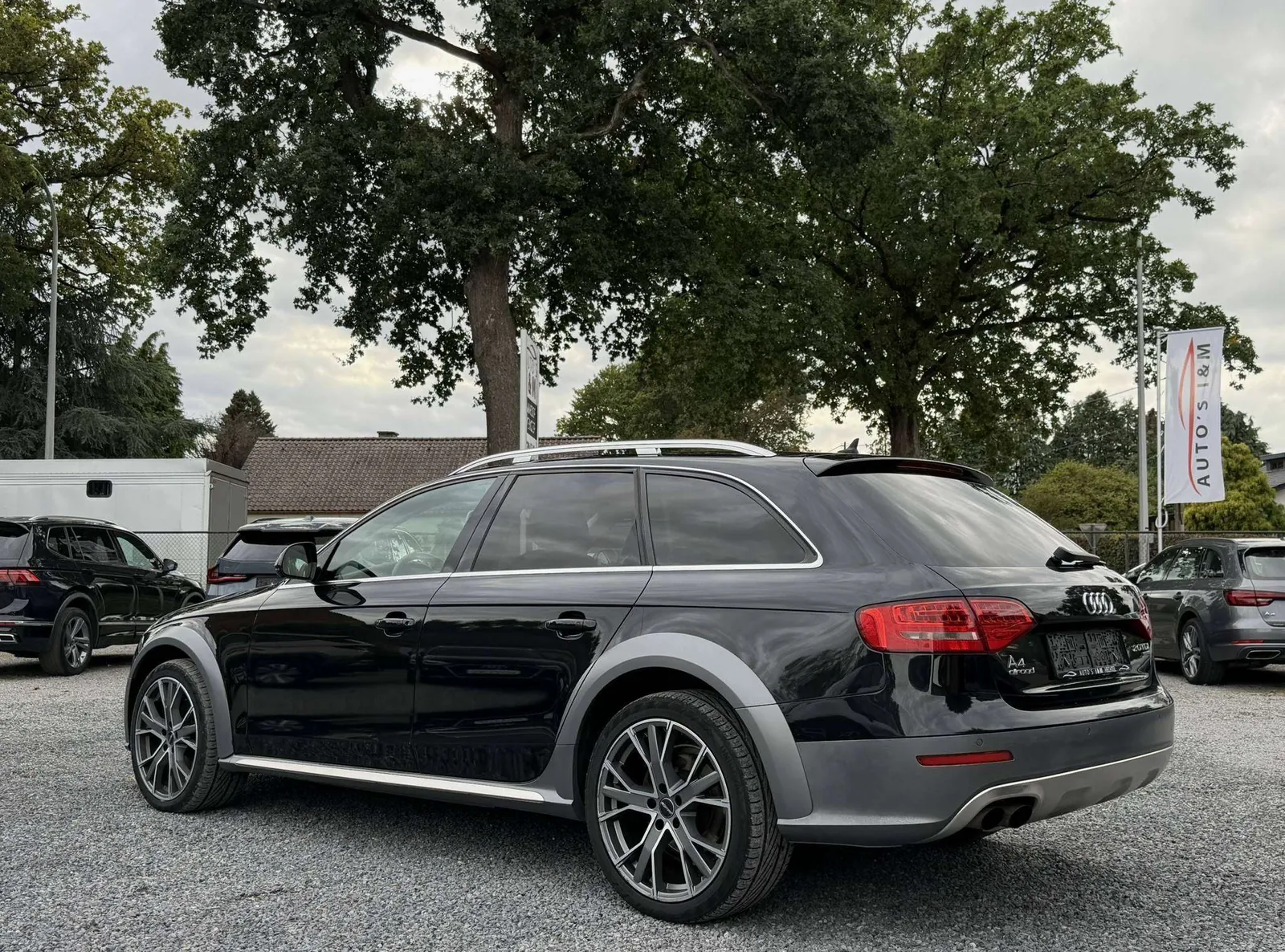 Audi A4 Allroad 2010 photo 2