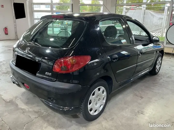 Peugeot 206 2009 photo 2