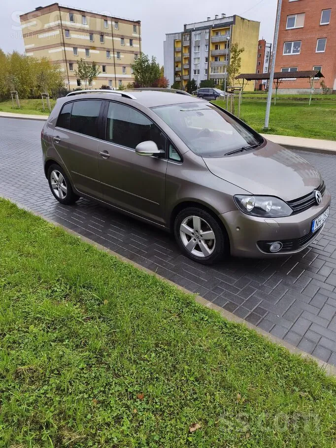 Volkswagen Golf Plus 2010 photo 2