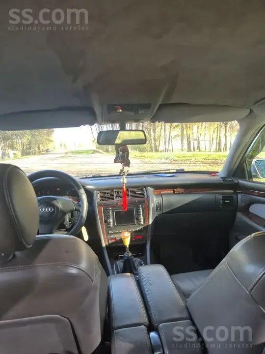 Audi A8 2000 photo 5