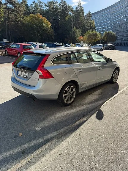 Volvo V60 2012 photo 4