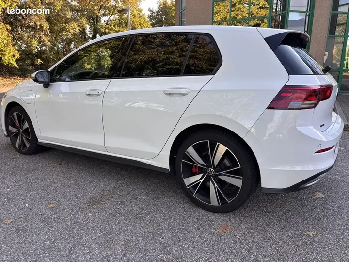 Volkswagen Golf 2020 photo 2