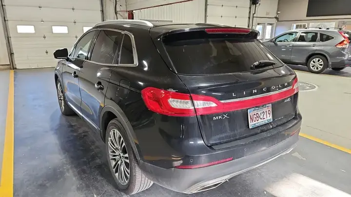 Lincoln Mkx 2017 photo 3