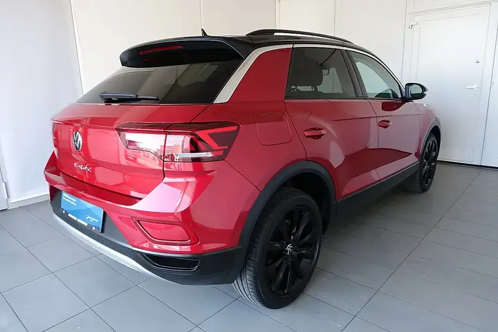Volkswagen T-Roc 2023 photo 3