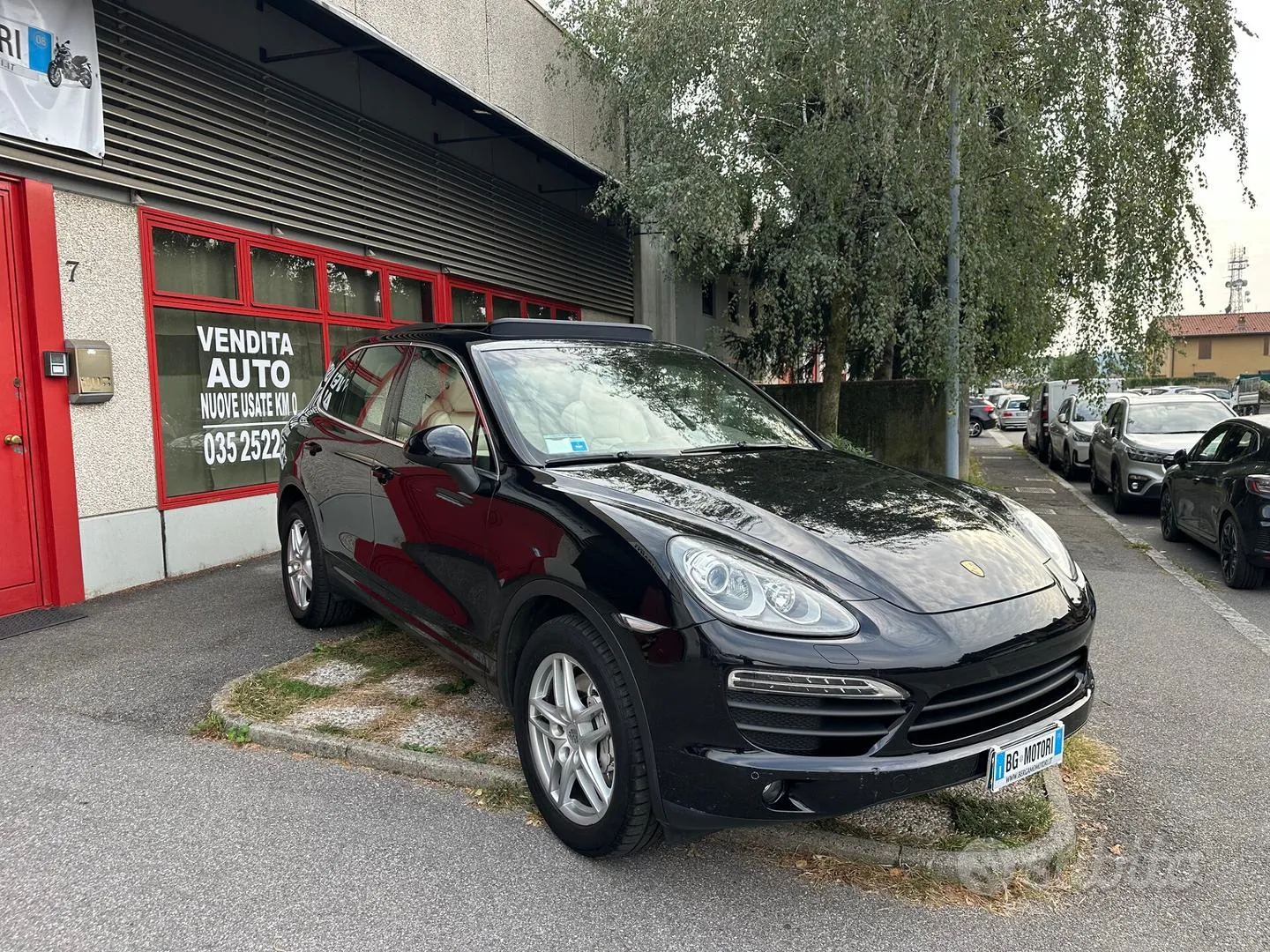 Porsche Cayenne 2011 photo 3