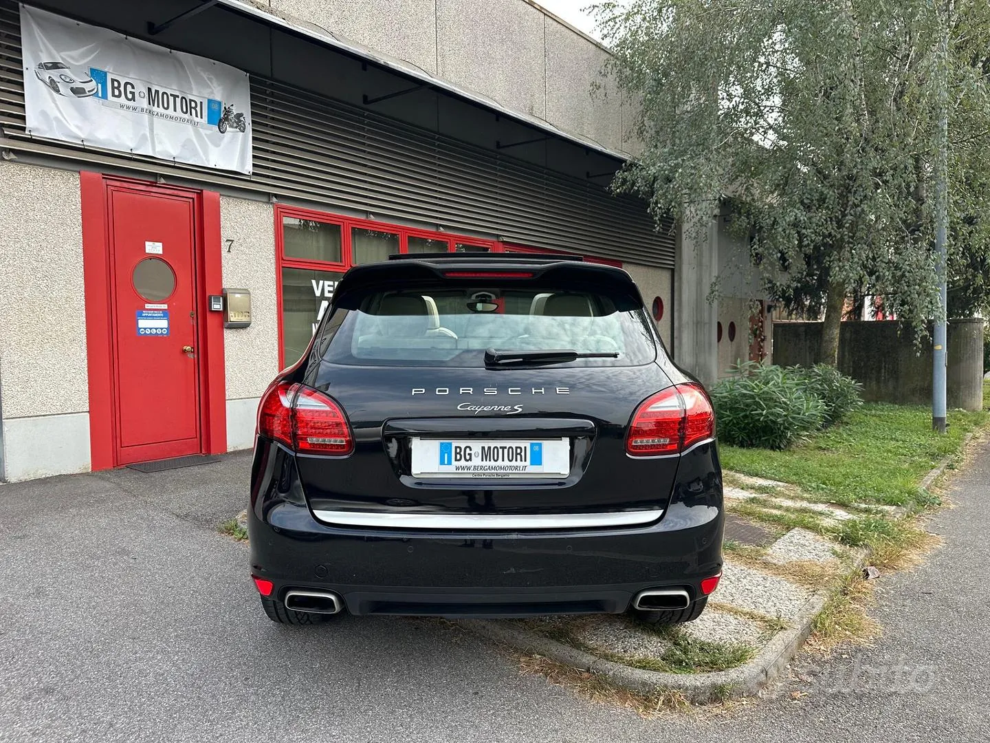 Porsche Cayenne 2011 photo 5