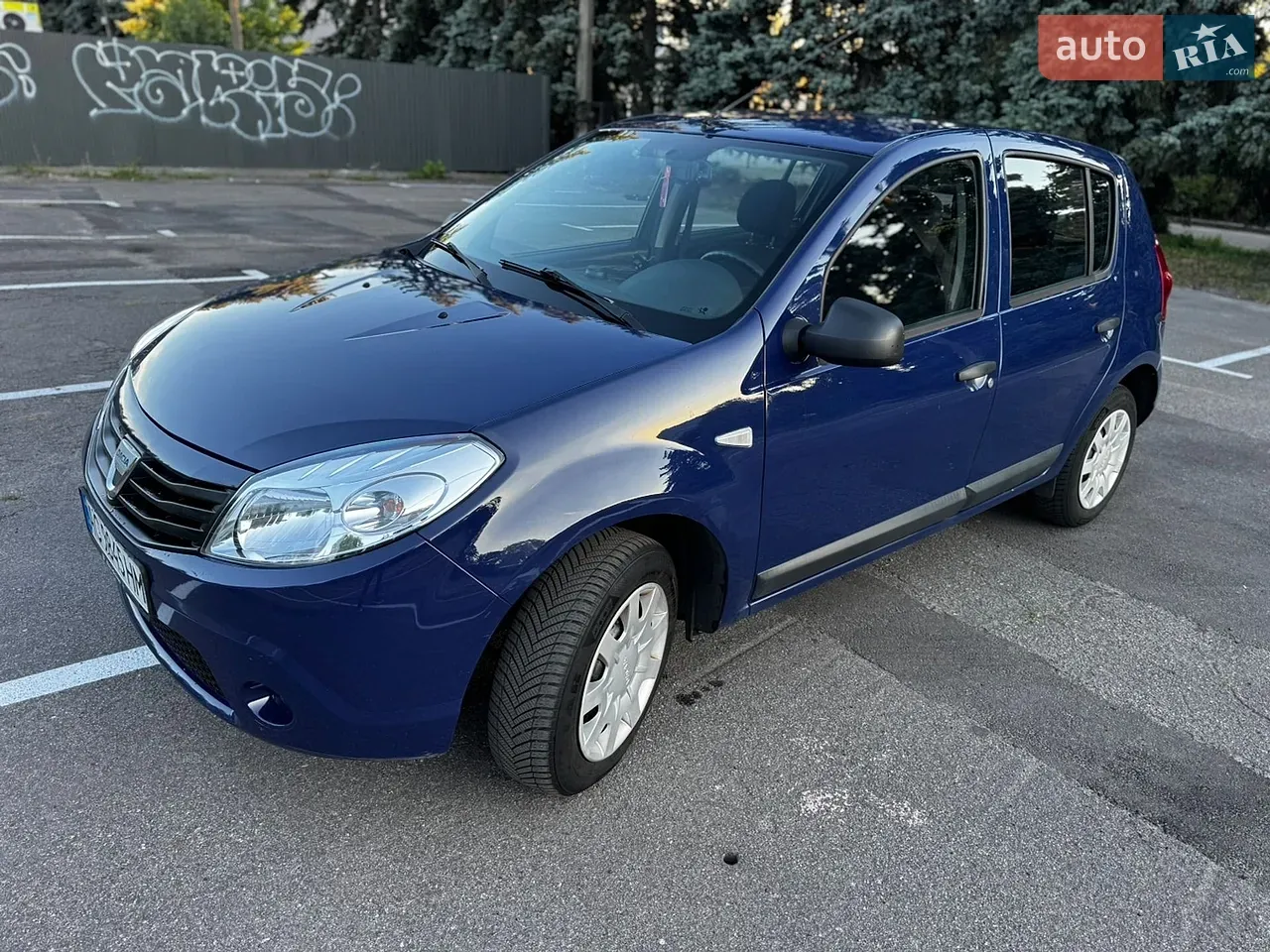 Dacia Sandero 2009 photo 3