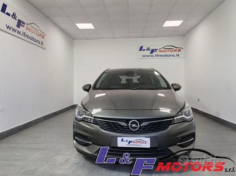 Opel Astra 2020 photo 2